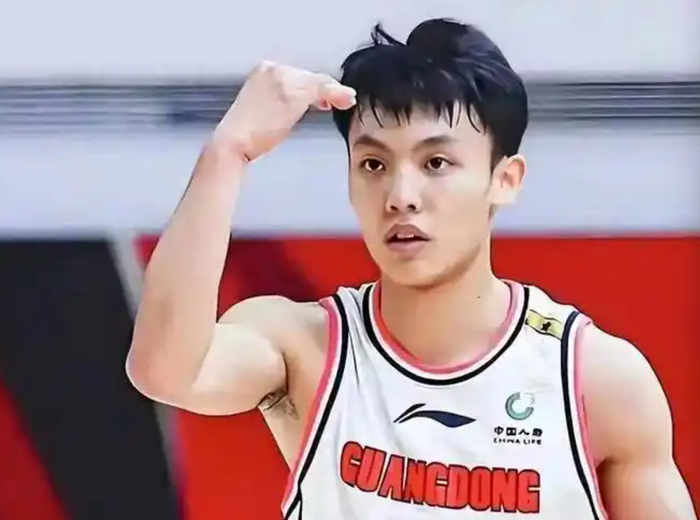 yl23455永利官网-实话实说！徐杰对广东队的作用，已经超过了胡明轩|CBA|广东男篮|任骏飞|周琦|赵睿_新浪体育_新浪新闻